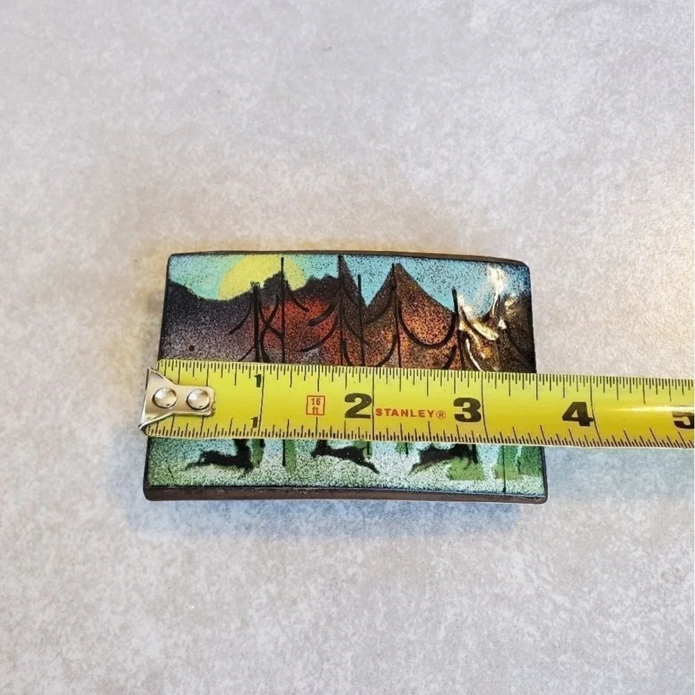 BRASS Scenic Deer Belt Buckle Unisex Nature Wild Life Scene‎